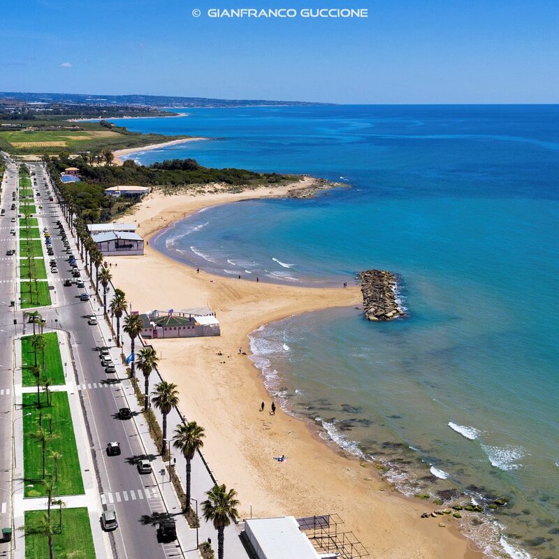 Lungomare e spiagge di Marina di Ragusa